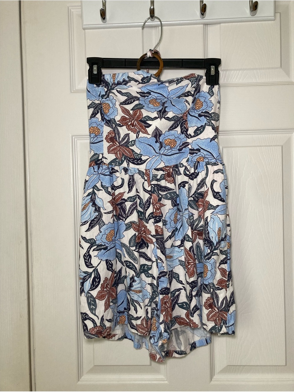 Halter Style Romper Sz M
